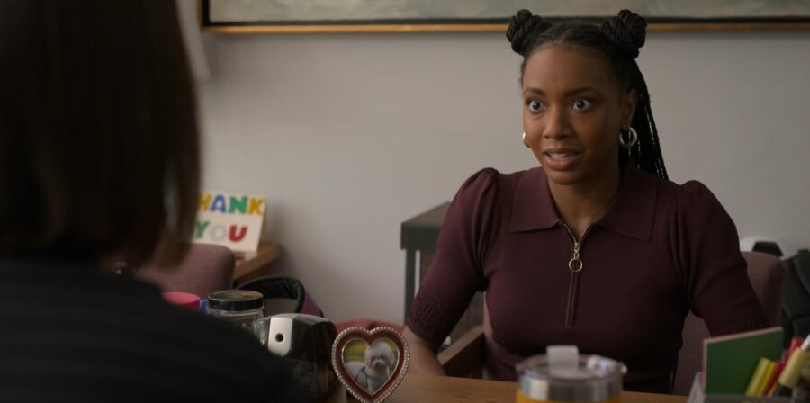 Альях Шанелль Скотт (Alyah Chanelle Scott) в сериале «Сексуальная жизнь студенток / The Sex Lives of College Girls» (2021)
