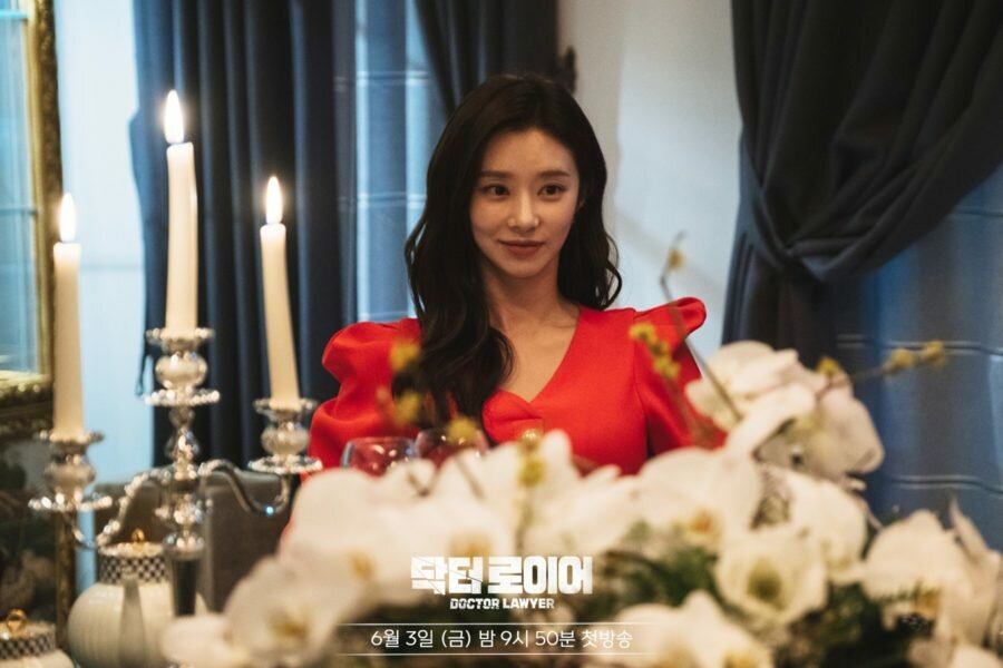 Ли Джу-Бин (Lee Joo-Bin, 이주빈) в дораме «Доктор-адвокат / Doctor Lawyer / 닥터로이어» (2022)