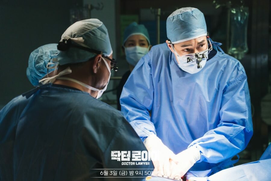 Со Чжи-Соп (So Ji-Sub, 소지섭) в дораме «Доктор-адвокат / Doctor Lawyer / 닥터로이어» (2022)