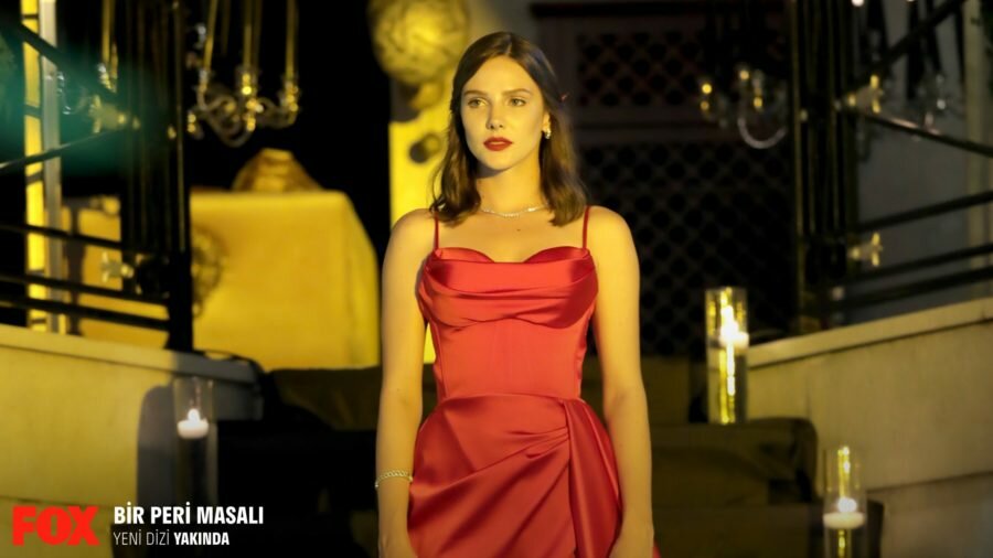 Алина Боз (Alina Boz) в сериале «Сказка феи / Bir Peri Masalı» (2022)