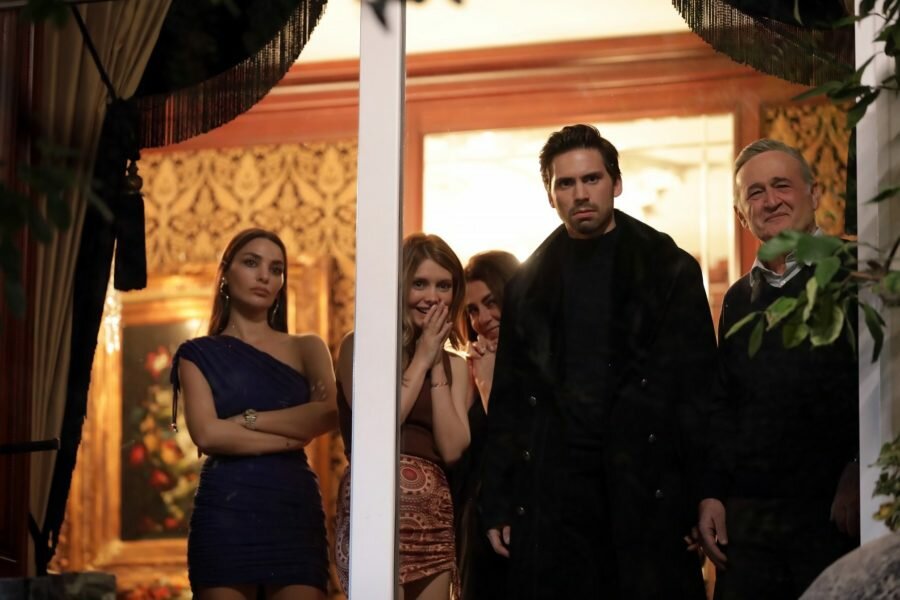 Кадр из сериала «Сказка феи / Bir Peri Masalı» (2022)