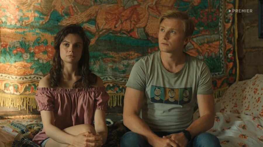 Дарья Алыпова и Вячеслав Чепурченко в 3 сезоне сериала «Жуки» (2022)