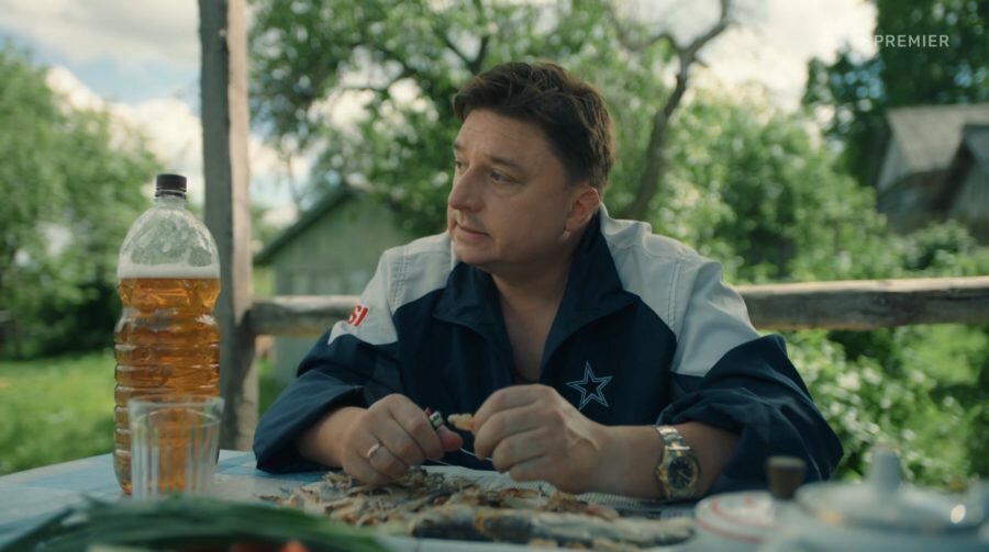 Максим Лагашкин в 3 сезоне сериала «Жуки» (2022)