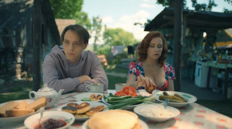 Вадим Дубровин и Екатерина Стулова в 3 сезоне сериала «Жуки» (2022)