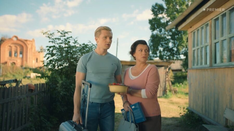 Кадр с 3 сезона сериала «Жуки» (2022)