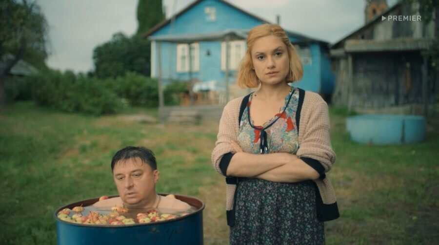 Кадр с 3 сезона сериала «Жуки» (2022)