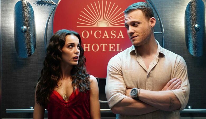 Хафсанур Санджактутан (Hafsanur Sancaktutan) и Керем Бюрсин (Kerem Bürsin) в сериале «Если сильно полюбишь / Ya Çok Seversen» (2023)